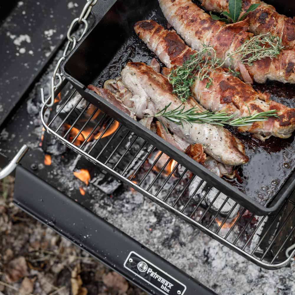 Baconbe tekert sertésszűz fűszeres tejszínes mártásban