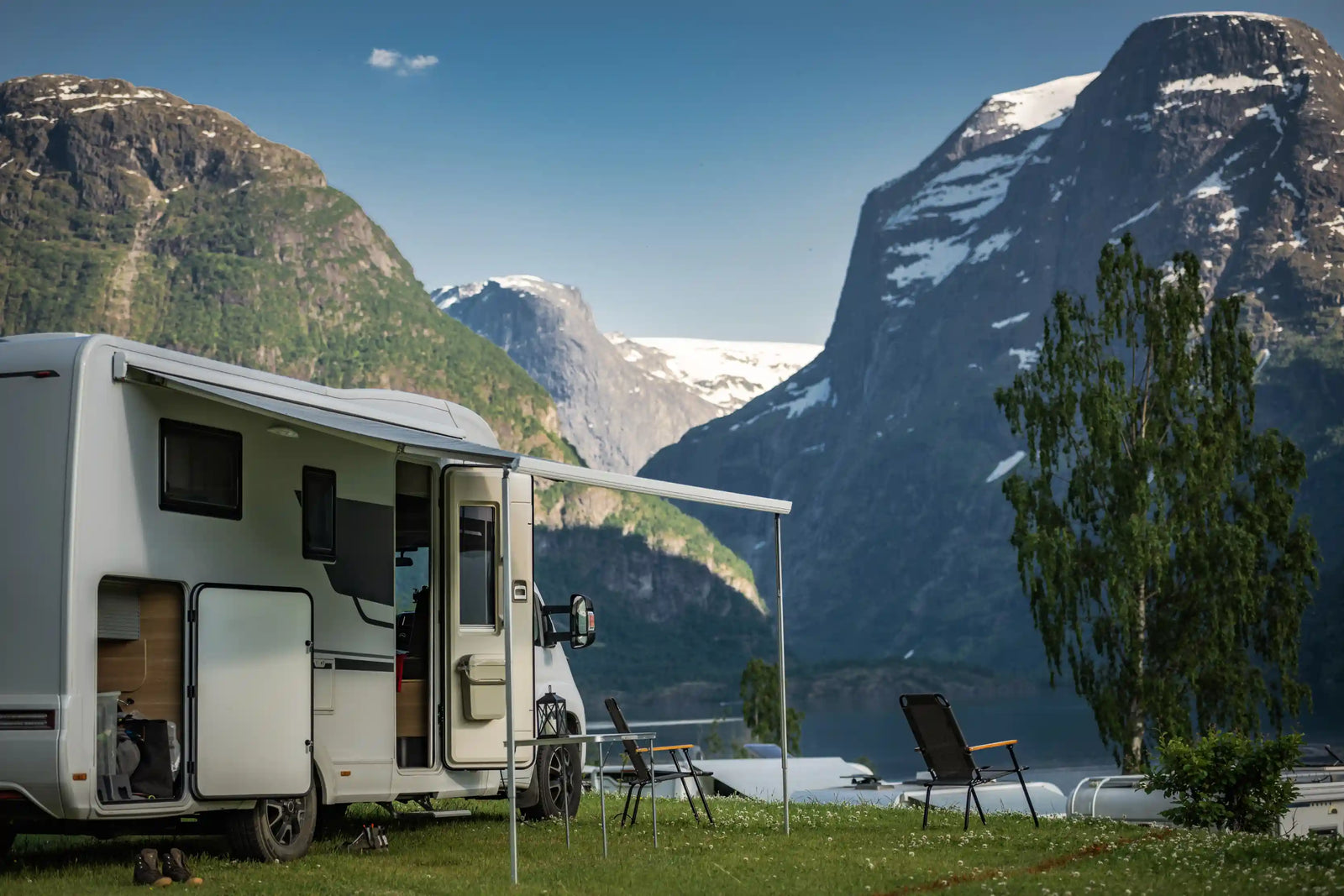 Die schönsten Campingplätze in den Alpen: Urlaub mit Bergpanorama