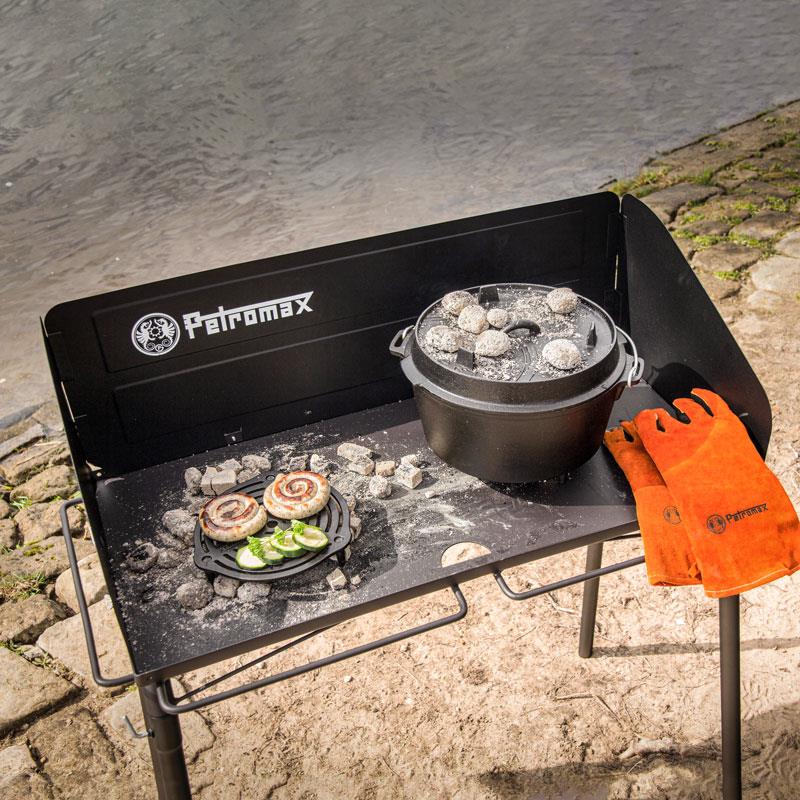 Halloween Special - Großer Feuertopf Tisch &  2 Dutch Oven