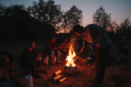 Die 10 besten Lagerfeuerspiele für unvergessliche Abende