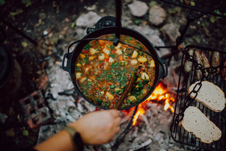 Frühlingserwachen in der Outdoor-Küche: Die besten Camping-Rezepte