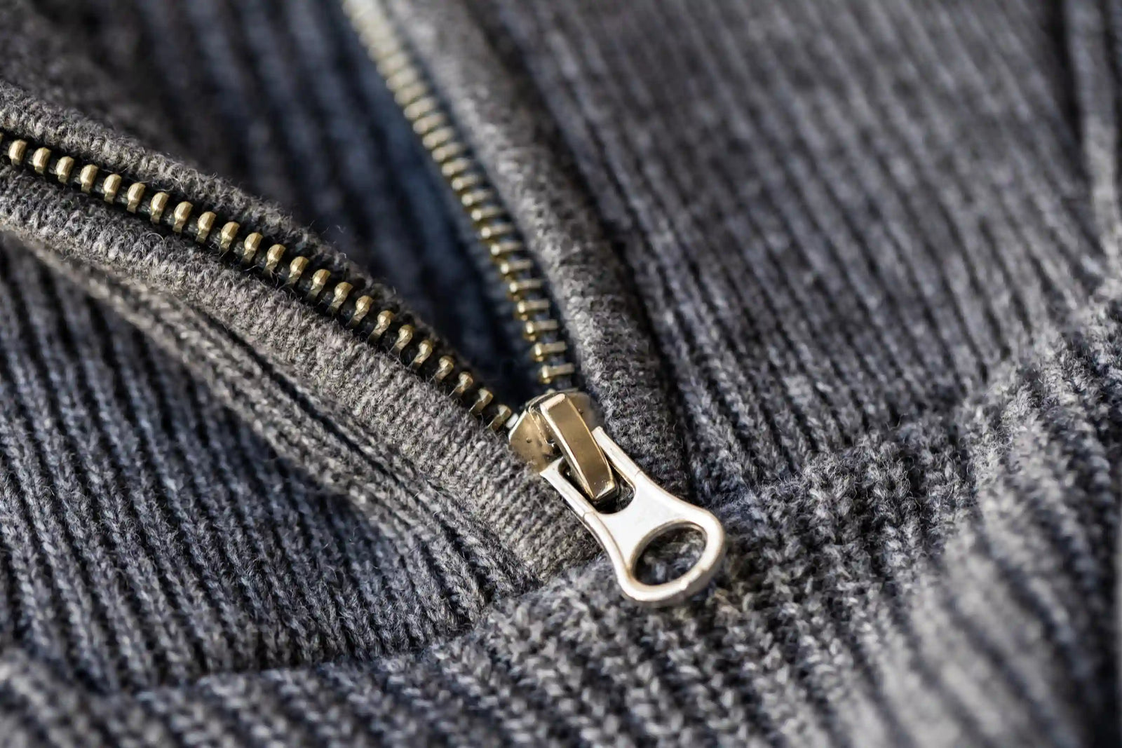 Reiverschluss reparieren: Anleitung fr Zipper, Schieber & Co. Petromax Reiverschluss reparieren: Anleitung fr Zipper, Schieber & Co. Petromax