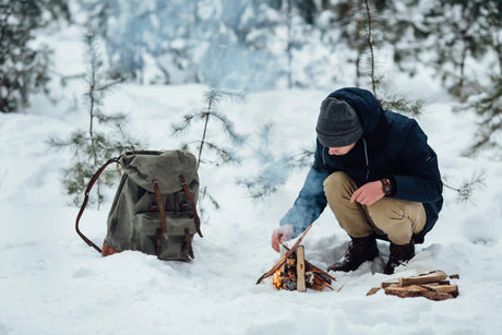 Feuer im Winter entzünden: Das ultimative Know-how für Lagerfeuer im Schnee